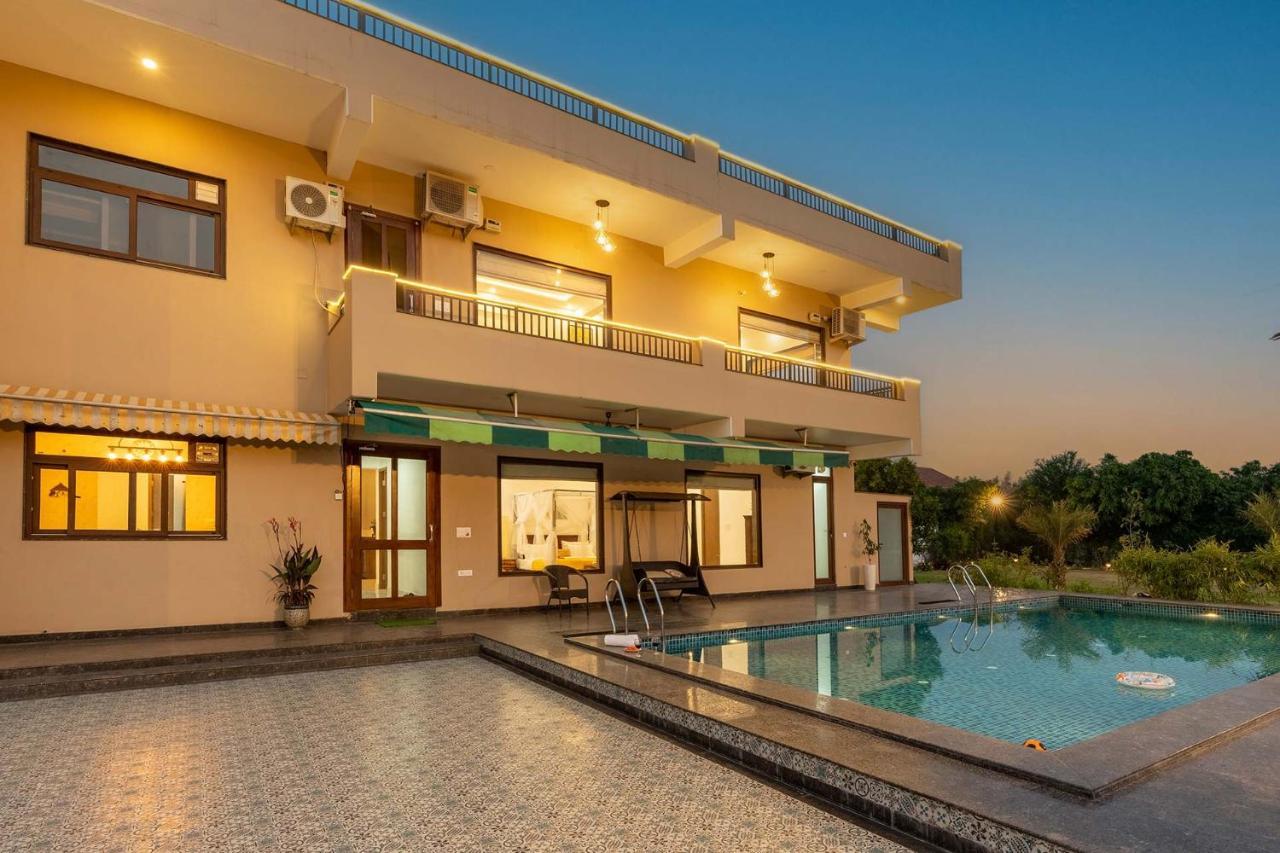 Brookvale Manor By Stayvista - Private Pool Haven With Endless Views & Indoor Fun Sohna ภายนอก รูปภาพ