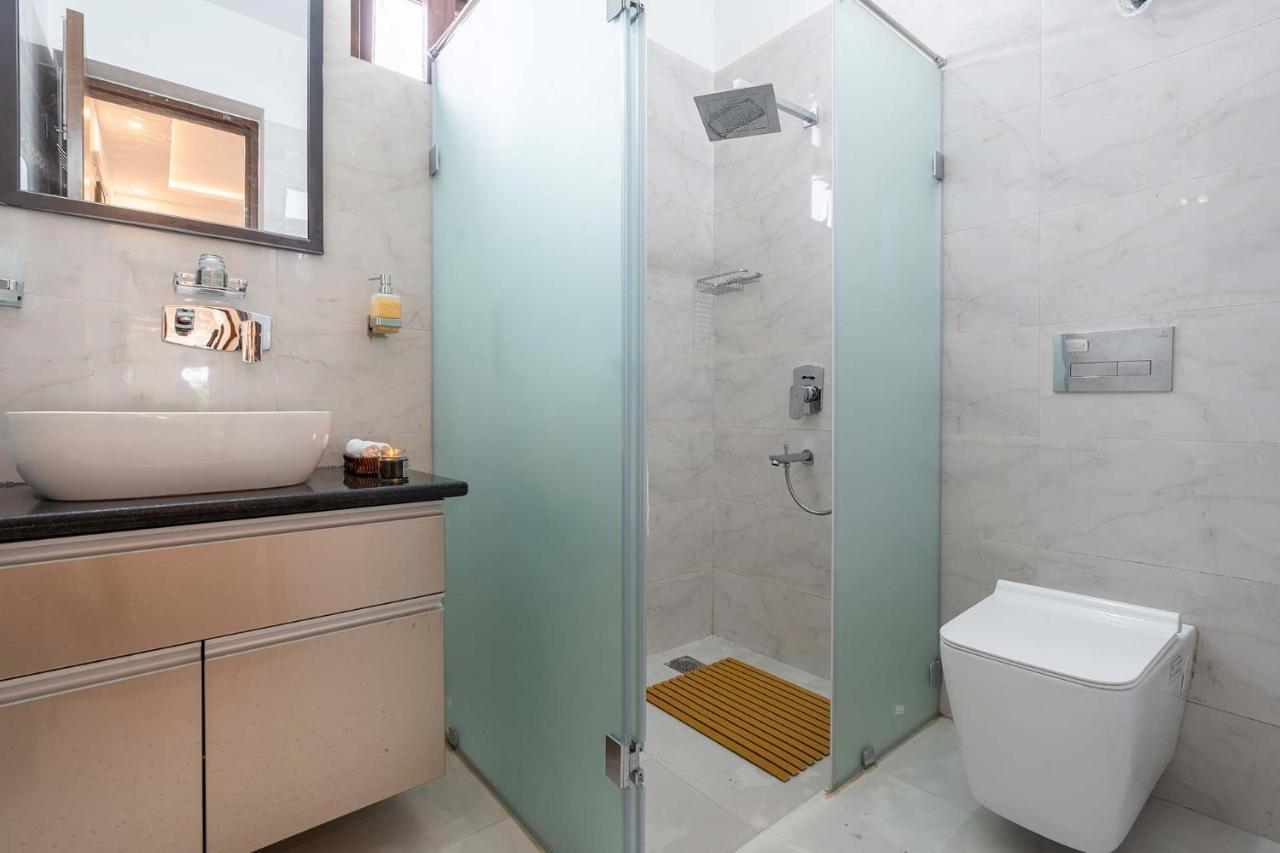 Brookvale Manor By Stayvista - Private Pool Haven With Endless Views & Indoor Fun Sohna ภายนอก รูปภาพ